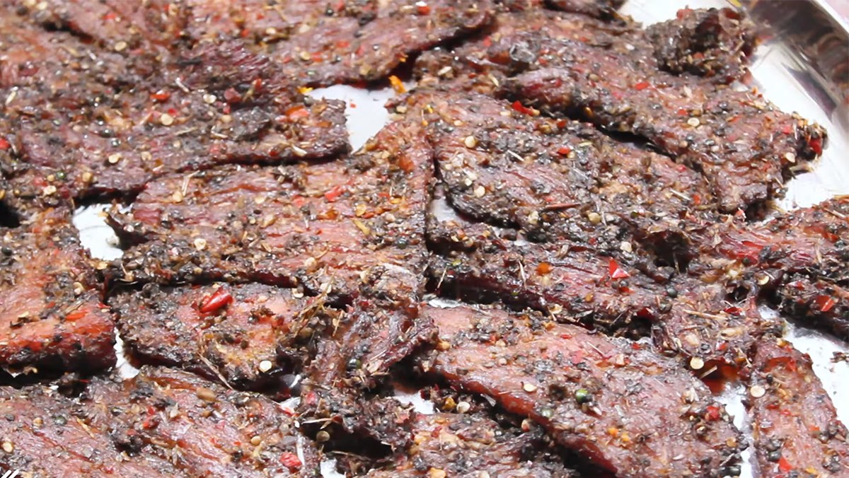 BÒ MỘT NẮNG MUỐI SẢ 